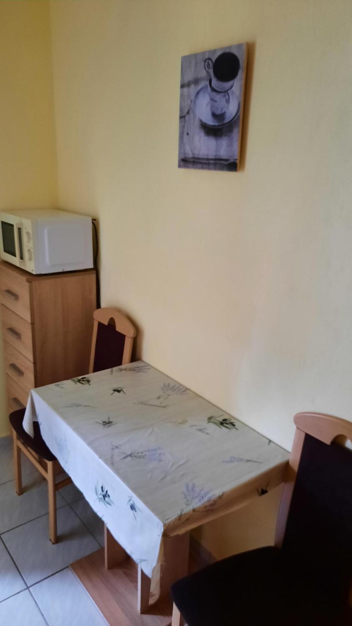 Апартаменты Apartmanhaz Балатонфеньвеш Экстерьер фото