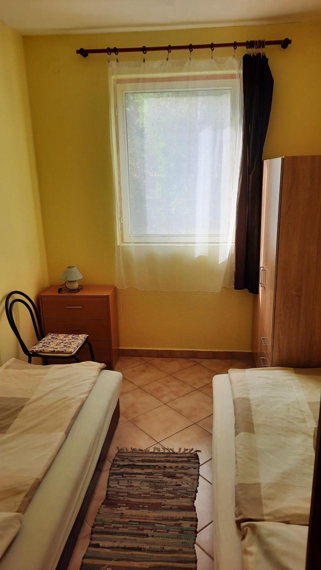 Апартаменты Apartmanhaz Балатонфеньвеш Экстерьер фото