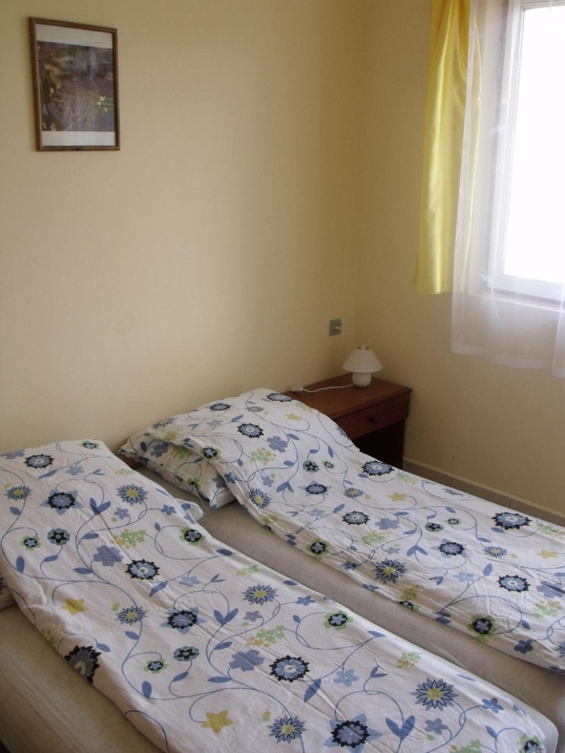 Апартаменты Apartmanhaz Балатонфеньвеш Экстерьер фото